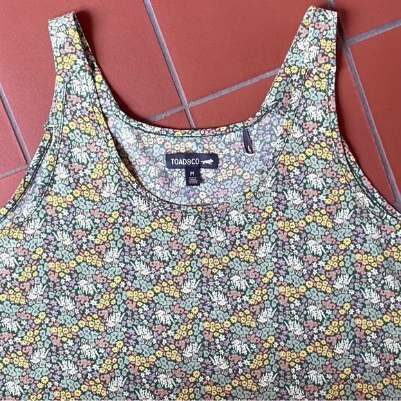 Preowned Toad & Co. Green Floral Sunkissed Tank Top size M - Picture 2 of 12